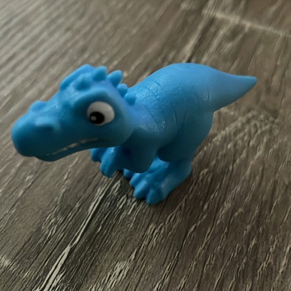 Paw Patrol Marshall Dino rescue toy with 3 dinosaurs - Picture 4 of 6